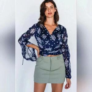 2 Left!! Navy Floral Print Ruched Detail Sleeve Wrap Top #403-405